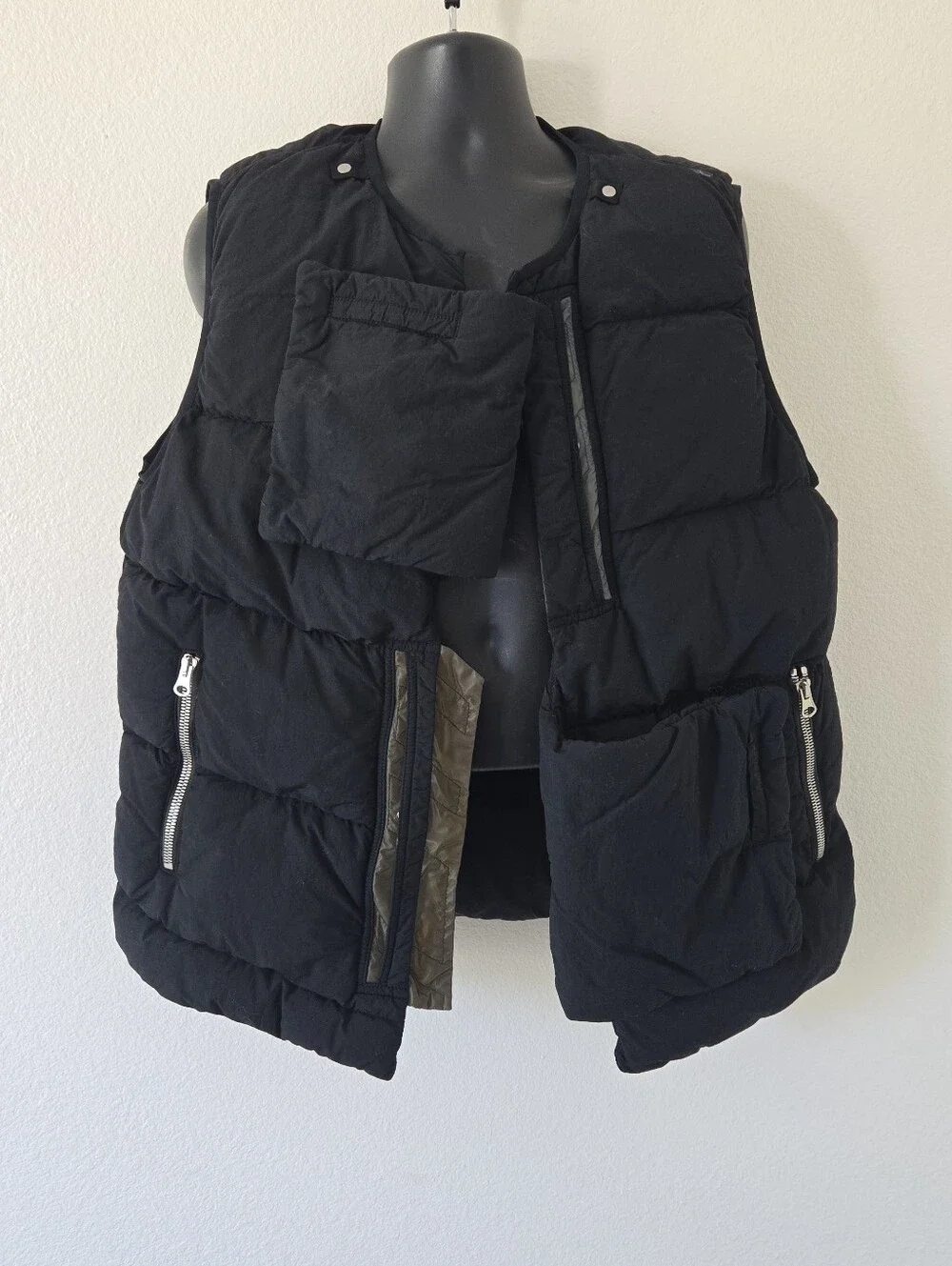 Stone Island Shadow Project Naslan Light Padded Pocket Gilet Vest Mens XXL Bkack